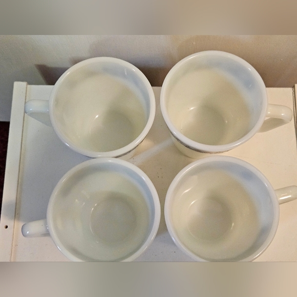 Vintage PYREX Old Town blue 5 piece set. Includes 4 mugs and 1 creamer - Picture 4 of 13